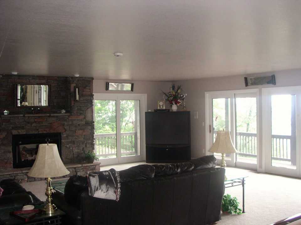 family room, fireplace seating area
